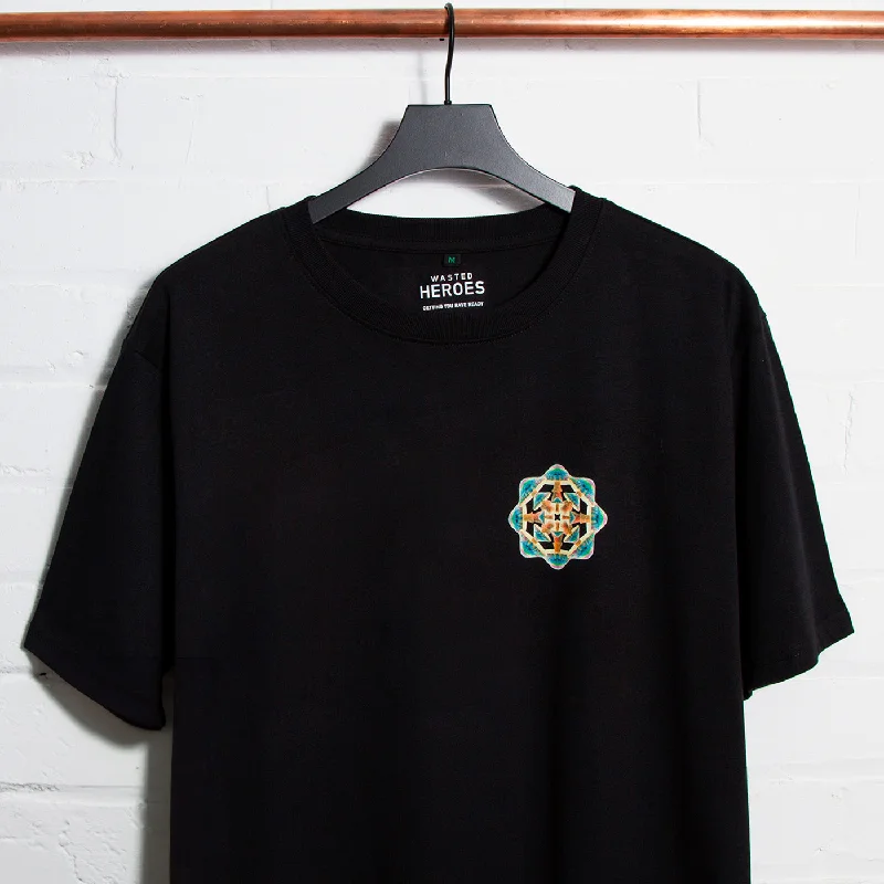 T-Shirt with Personalized Artworks-Crest Staroom - Tshirt - Black